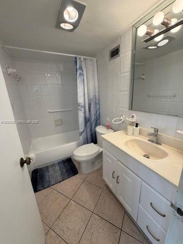 3725 S Ocean Dr 615, Hollywood, FL 33019