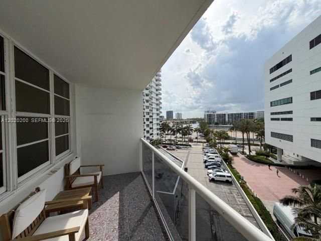 3725 S Ocean Dr 615, Hollywood, FL 33019