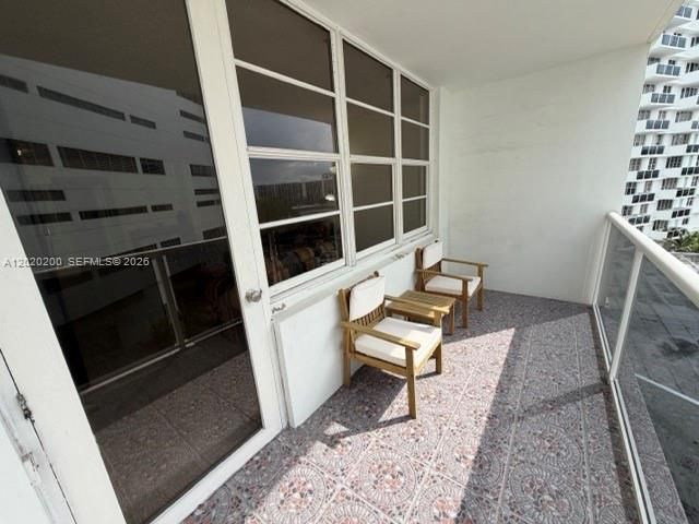 3725 S Ocean Dr 615, Hollywood, FL 33019
