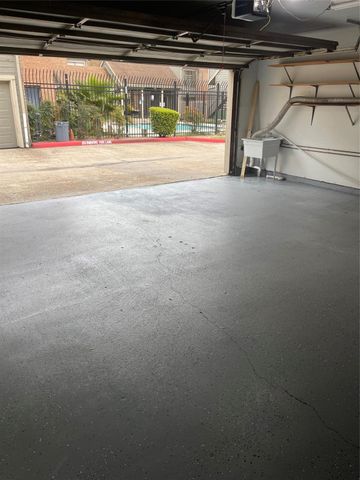 6601 Sands Point Drive 63, Houston, TX 77074