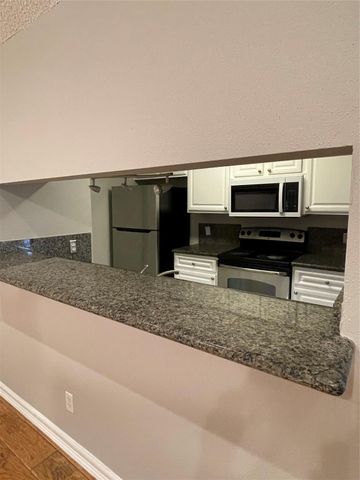 6601 Sands Point Drive 63, Houston, TX 77074