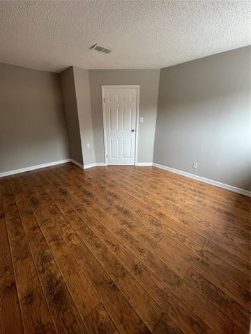 6601 Sands Point Drive 63, Houston, TX 77074