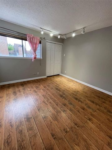 6601 Sands Point Drive 63, Houston, TX 77074