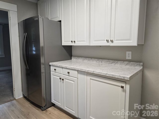 1729 Lakeview Drive, Statesville, NC 28677