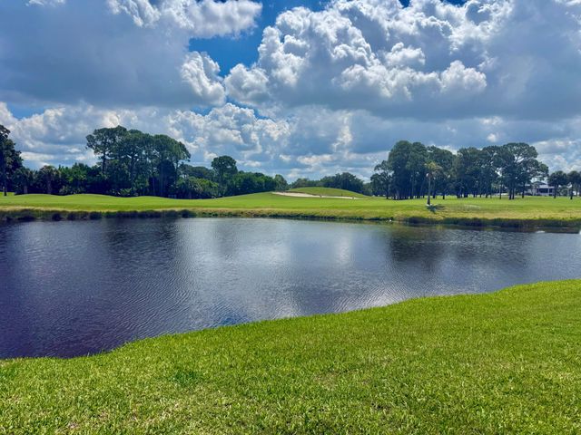 413 SW Fairway Landing, Port St. Lucie, Port St Lucie, FL 34986