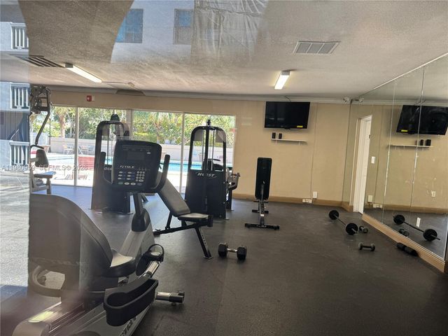 1800 Sans Souci Blvd 341, North Miami, FL 33181