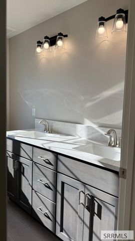 351 Copeland Dr, Idaho Falls, ID 83401