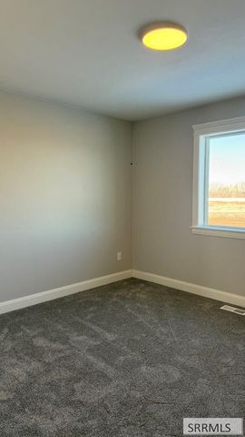 351 Copeland Dr, Idaho Falls, ID 83401