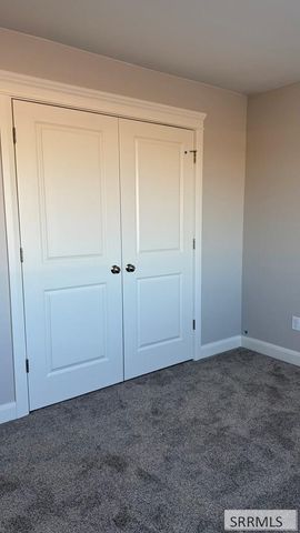 351 Copeland Dr, Idaho Falls, ID 83401