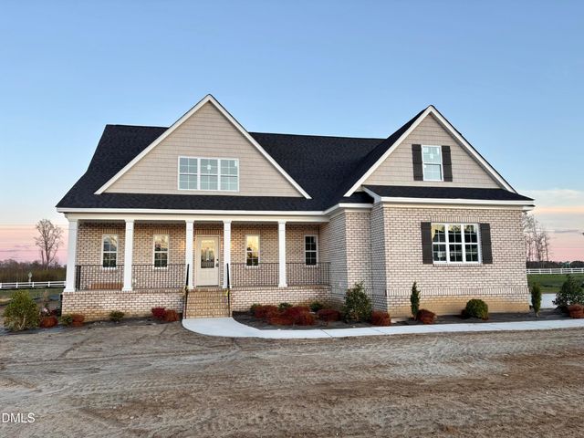 7597 Sweetwater Drive, Nashville, NC 27856