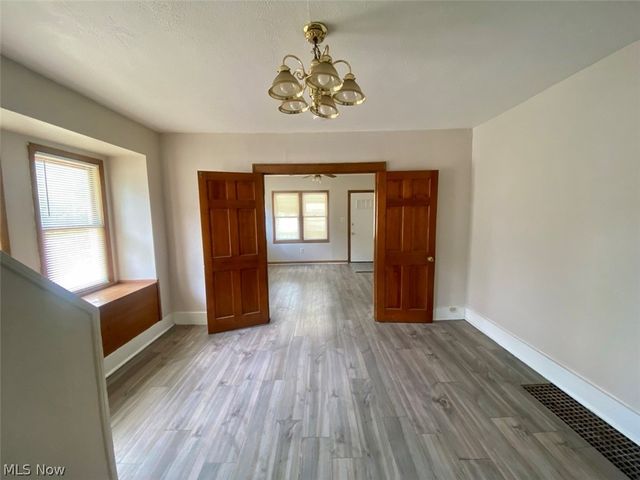 93 Jewett Street, Akron, OH 44305
