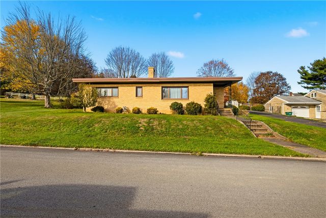 372 Lincoln St, Somerset Boro, PA 15501