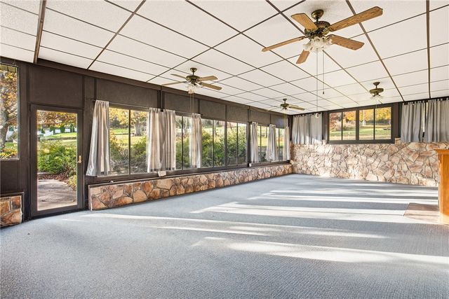 372 Lincoln St, Somerset Boro, PA 15501