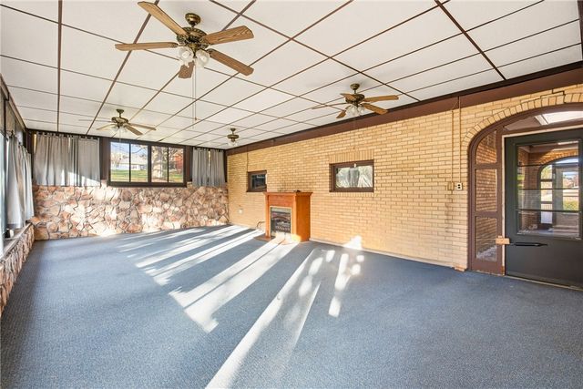 372 Lincoln St, Somerset Boro, PA 15501