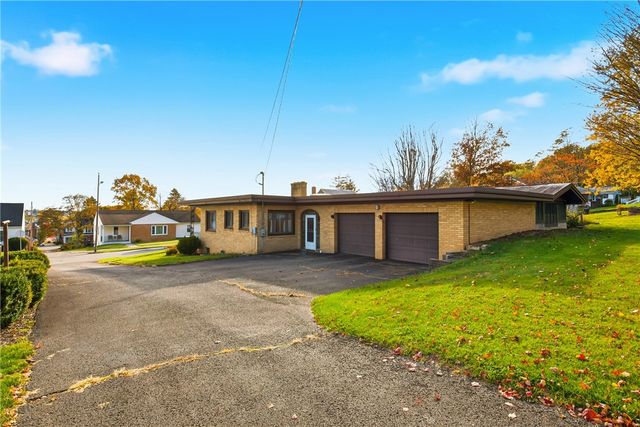 372 Lincoln St, Somerset Boro, PA 15501