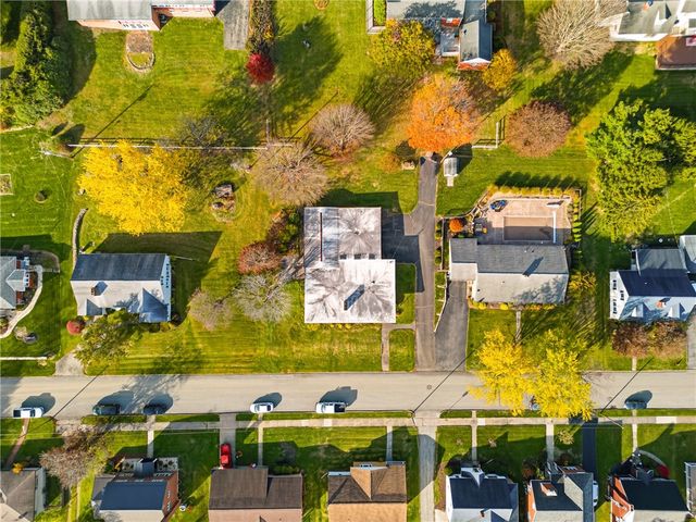 372 Lincoln St, Somerset Boro, PA 15501