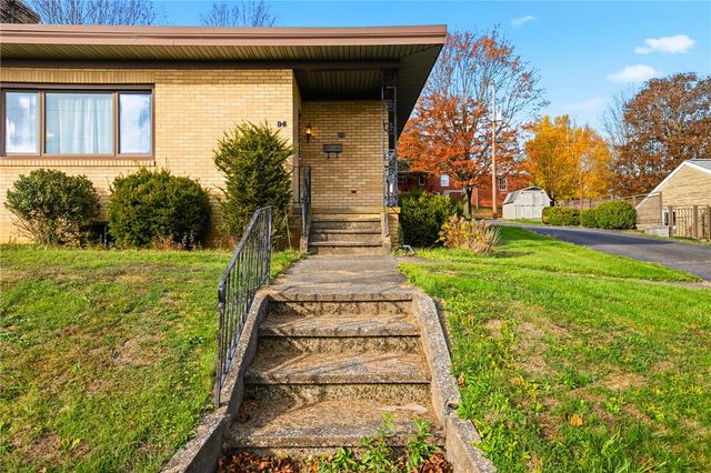 372 Lincoln St, Somerset Boro, PA 15501