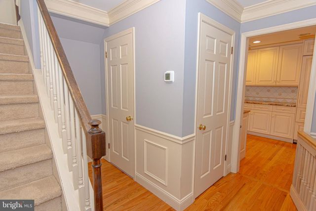 21 WOODS END DR, Doylestown, PA 18902