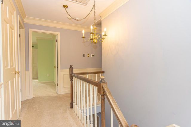 21 WOODS END DR, Doylestown, PA 18902