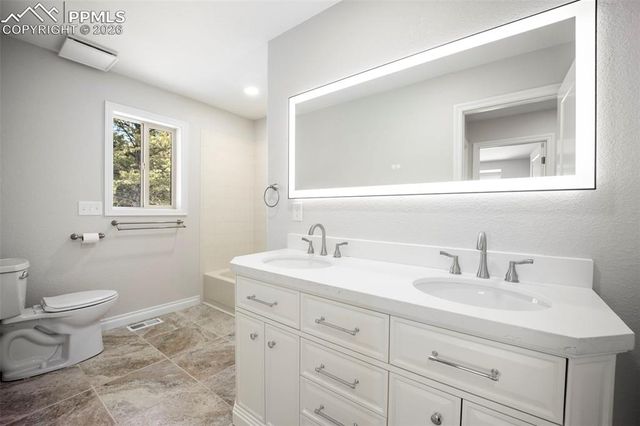 33 Stillforest Lane, Woodland Park, CO 80863