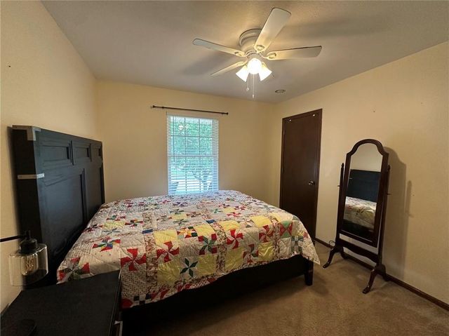 6440 Greenwood Street, Shawnee, KS 66216