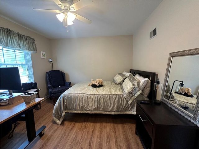 6440 Greenwood Street, Shawnee, KS 66216