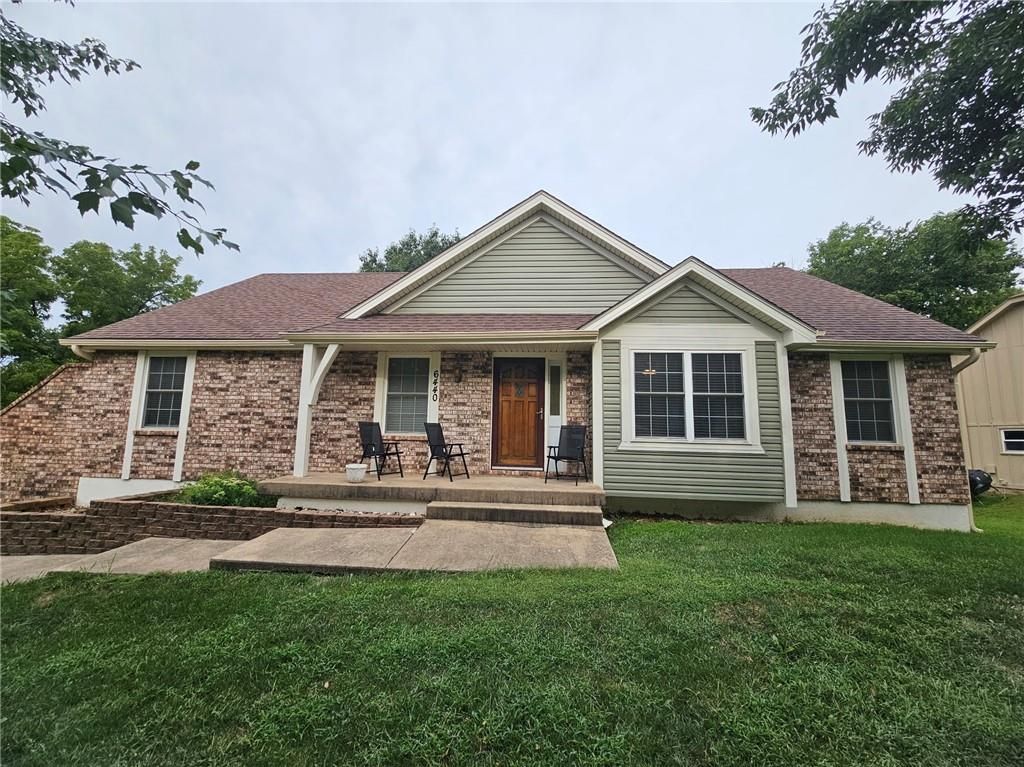 6440 Greenwood Street, Shawnee, KS 66216