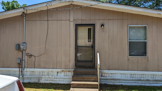 609 Lear Avenue, Camden, AR 71701