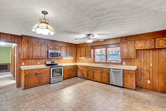 744 Cooper Bridge Road, Fountain Inn, SC 29644
