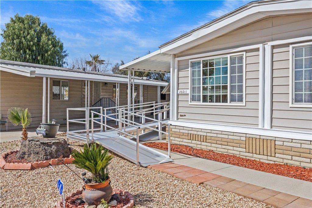 26011 Kentia Palm Drive, Homeland, CA 92548 — photo 3