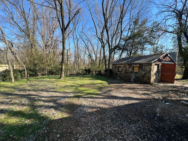 2545 E Cherry Street, Springfield, MO 65802