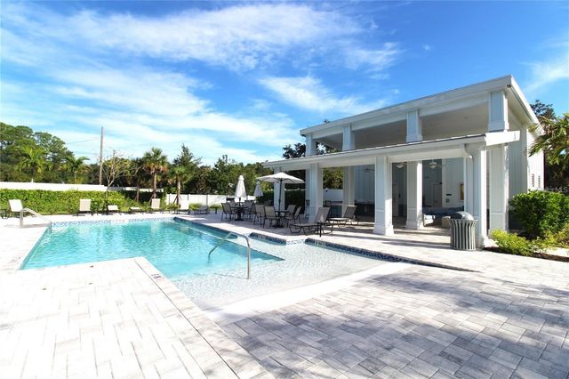 4004 VIA SIENNA CIRCLE, Sarasota, FL 34243