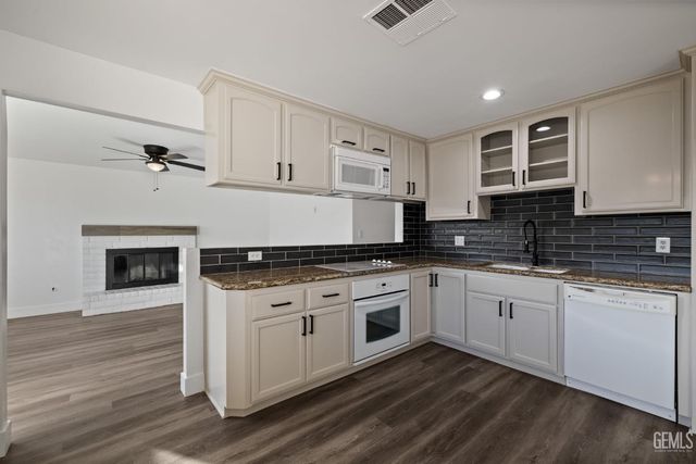 6104 Cumin Lane, Bakersfield, CA 93309