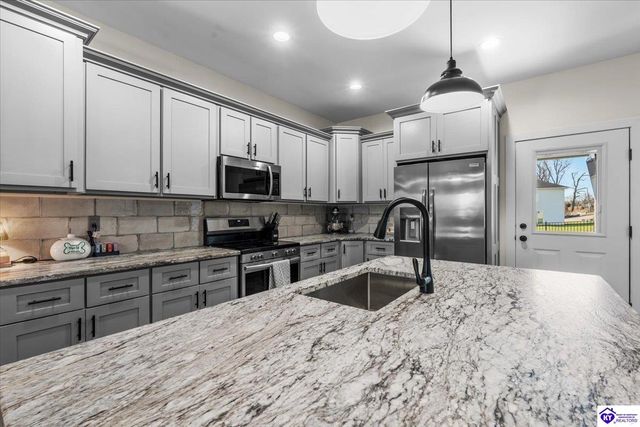 308 High Peak Place, Elizabethtown, KY 42701