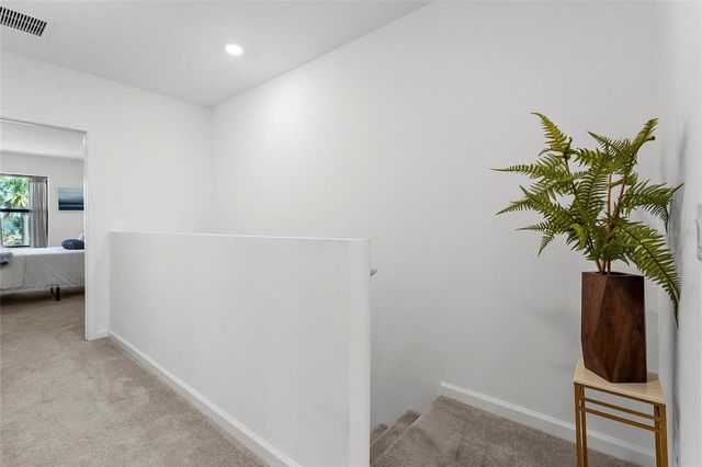 1828 VANORA LANE, Sarasota, FL 34240