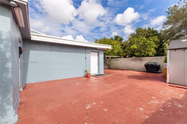 2818 SW 2nd Street, Miami, FL 33135
