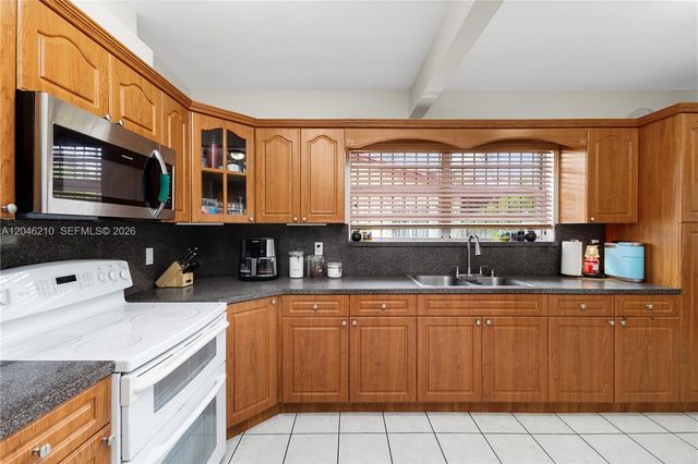 2818 SW 2nd Street, Miami, FL 33135