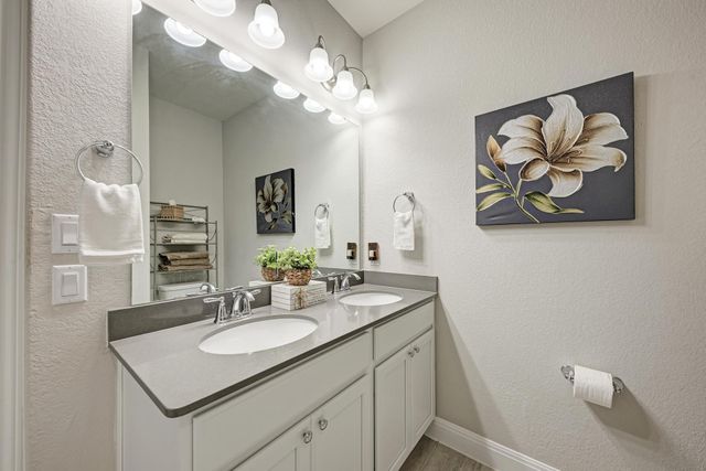 114 Palo Blanco Creek LN, Georgetown, TX 78633