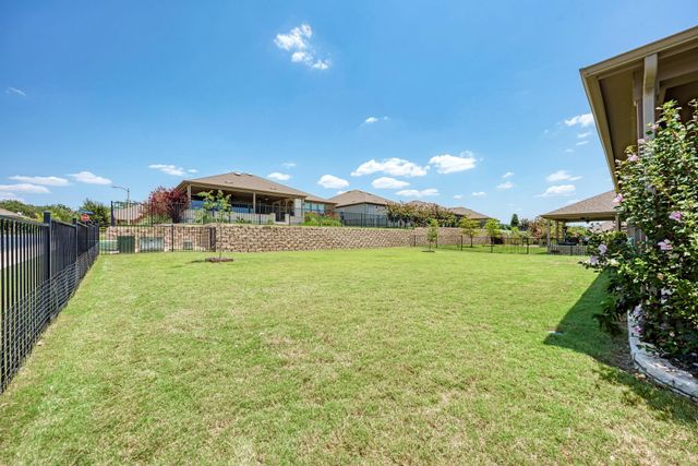114 Palo Blanco Creek LN, Georgetown, TX 78633