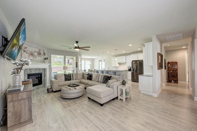 114 Palo Blanco Creek LN, Georgetown, TX 78633