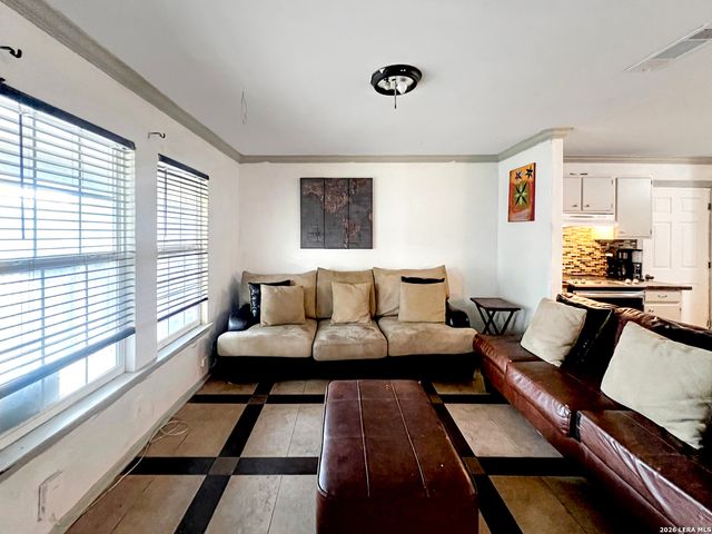 4203 AVENIDA PRIMA ST, San Antonio, TX 78233