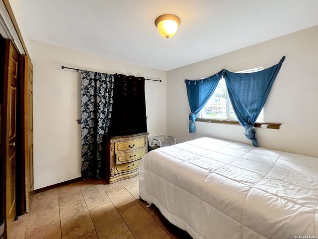 4203 AVENIDA PRIMA ST, San Antonio, TX 78233