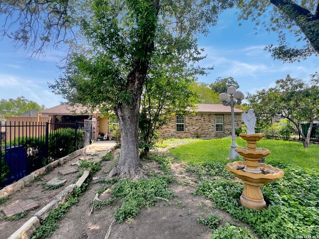 4203 AVENIDA PRIMA ST, San Antonio, TX 78233