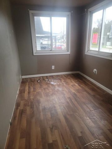 729 Kendrick Street, Saginaw, MI 48602