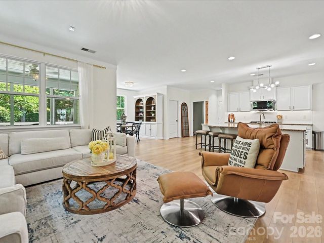 1104 Snowbird Lane, Waxhaw, NC 28173