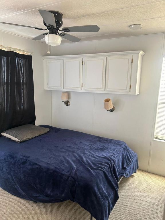 Image 5 of property listing at 69530 Dillon Road 35, Desert Hot Springs, CA 92241