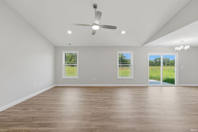 5758 E St Johns Avenue, Monticello, IN 47960