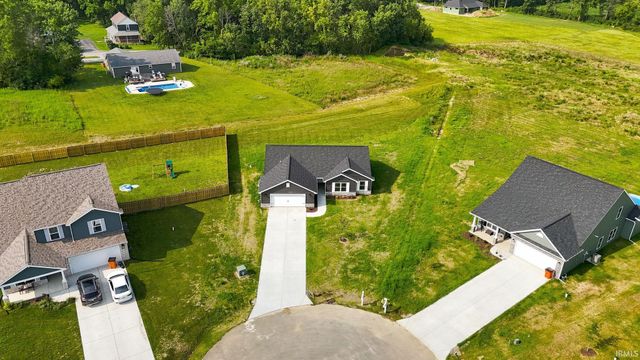5758 E St Johns Avenue, Monticello, IN 47960