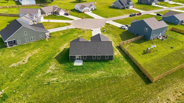 5758 E St Johns Avenue, Monticello, IN 47960