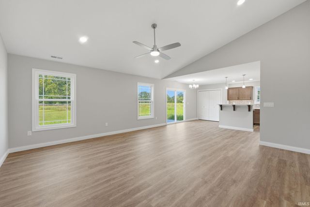 5758 E St Johns Avenue, Monticello, IN 47960